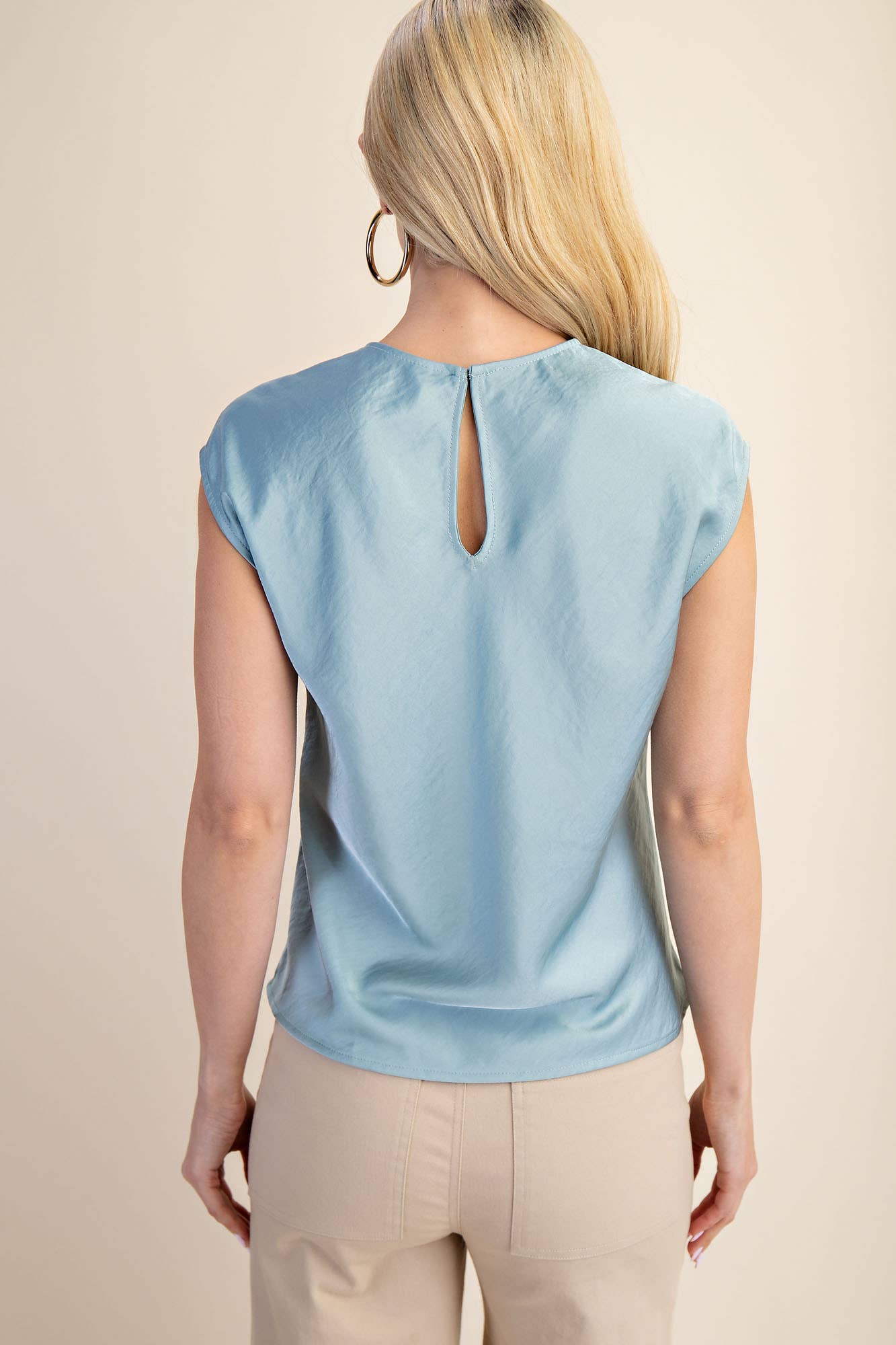 Muscle-Sleeve Blouse