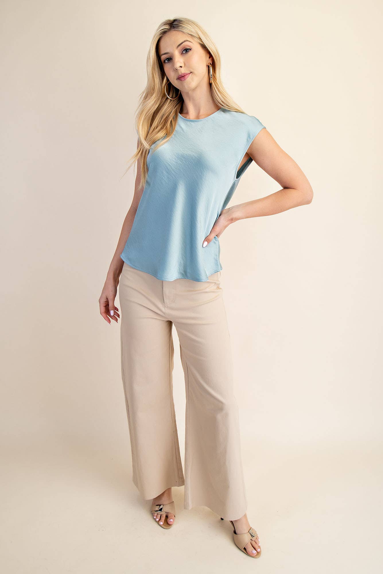 Muscle-Sleeve Blouse