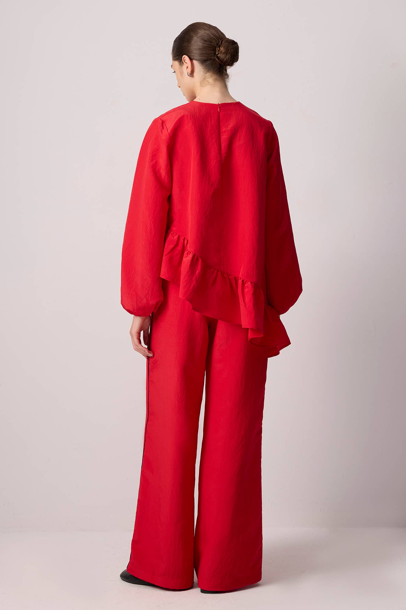 Wide-Leg Pants w/black Piping