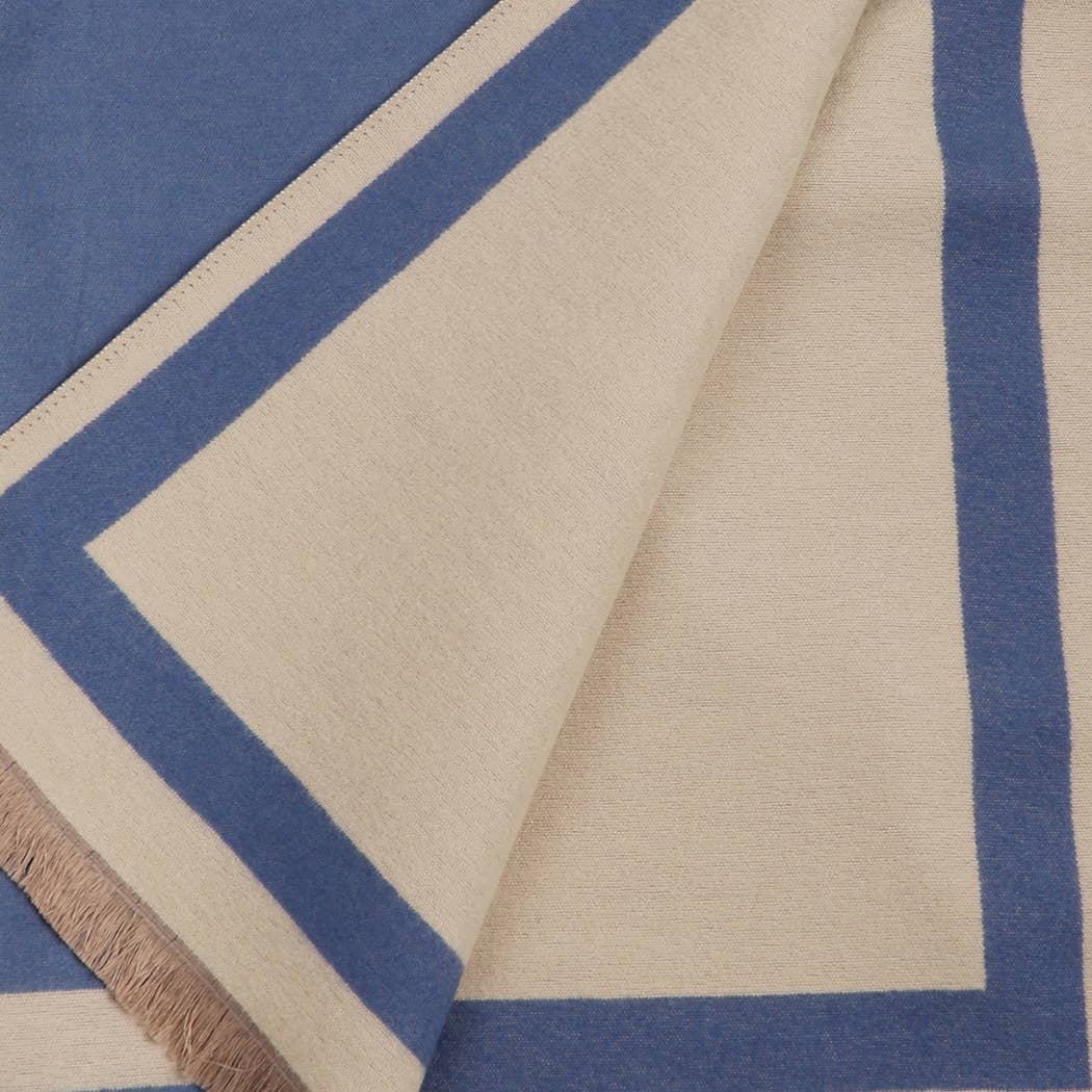 Reversible soft Shawl