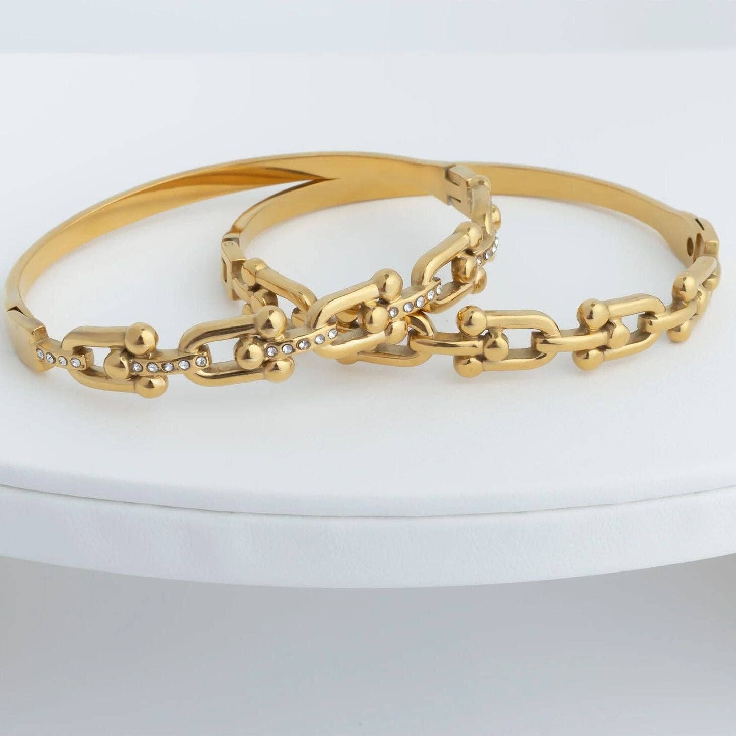 Bangle bracelet w/ stone