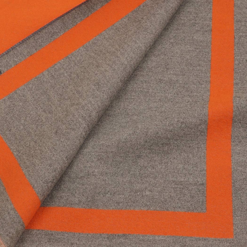 Reversible soft Shawl