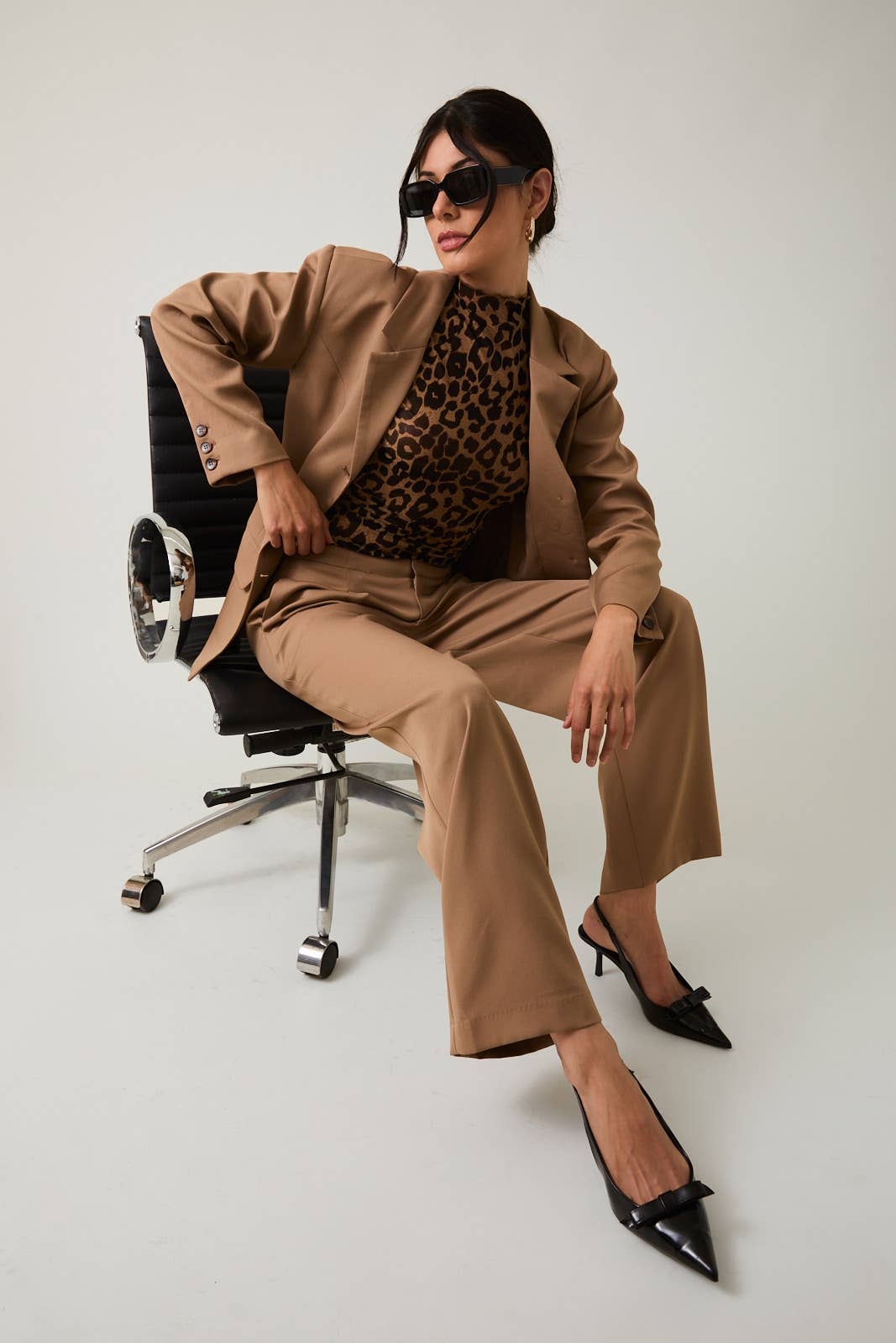 Relaxed Pleated Pants