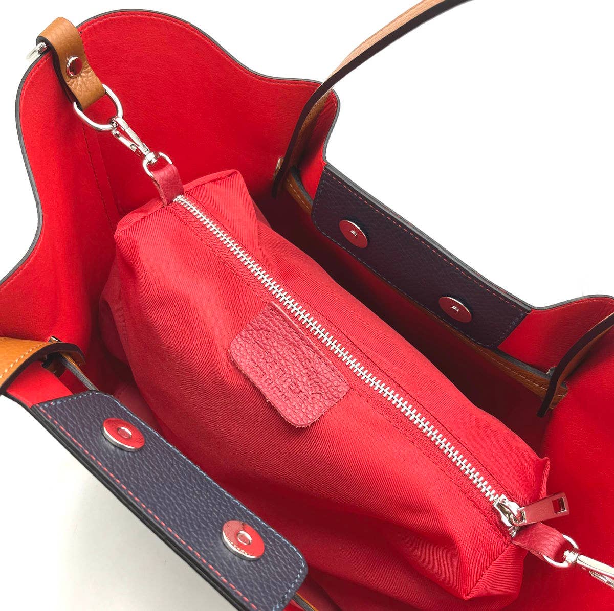 Genuine leather shoulder bag