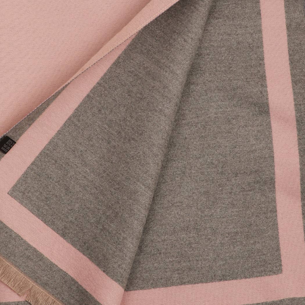 Reversible soft Shawl