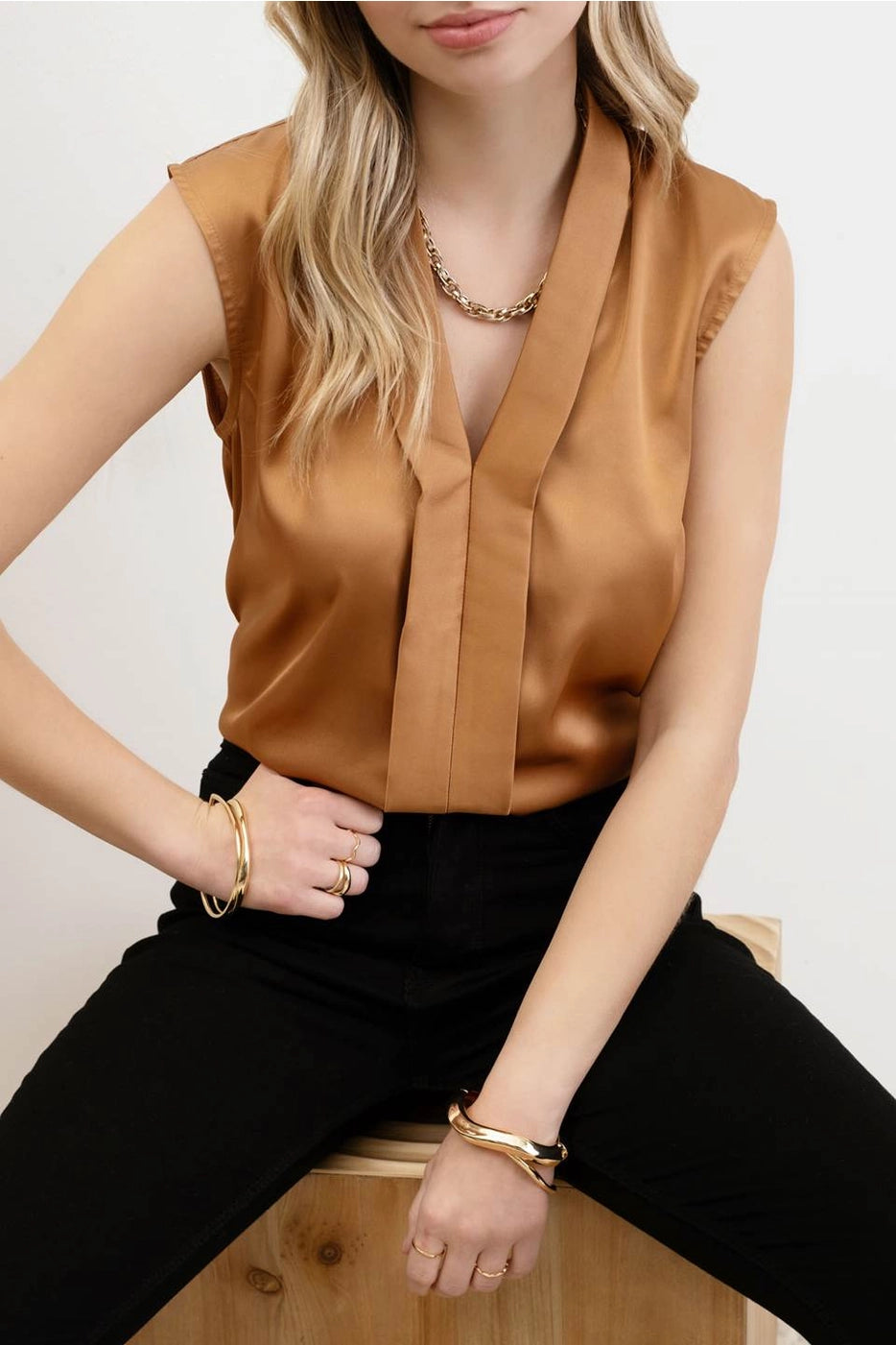 Satin Collared Sleeveless Blouse