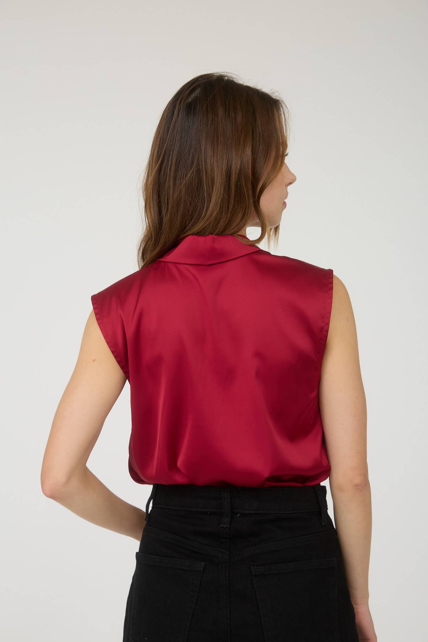 Satin Collard Sleeveless Blouse
